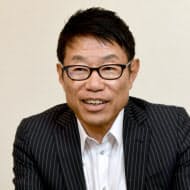 かねまる・やすふみ 1954年生まれ。神戸大卒、TKCなどを経てフューチャーを設立。政府の規制改革会議、産業競争力会議などの委員を歴任。