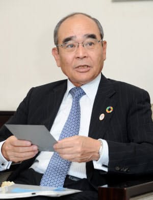 形骸化した会議や文書はやめさせた