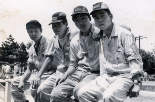 ホンダで正社員になるが、辞めてしまう(1958年ごろ、一番左が本人)