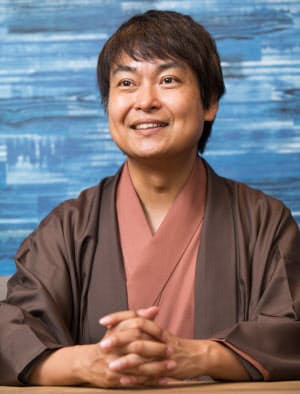 「自由は難しい、必ず責任がある。成果を上げないといけない。麻布では自由とは何かを教わった」と話す
