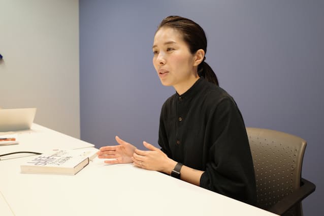 「私たちの最大の強みはフラットな組織文化。そしてそれを支えるのが情報共有です。リスクも含めて大事な情報は全員に共有する」(鈴木さん)
