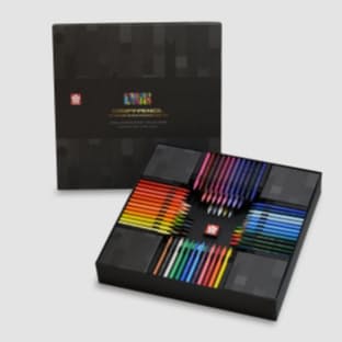 100周年の「クーピーペンシル100色セット」