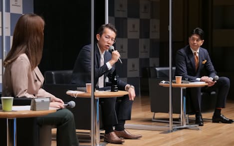 パーソルホールディングスの繁田佳典氏(中央)とトライベックの後藤洋代表(右)