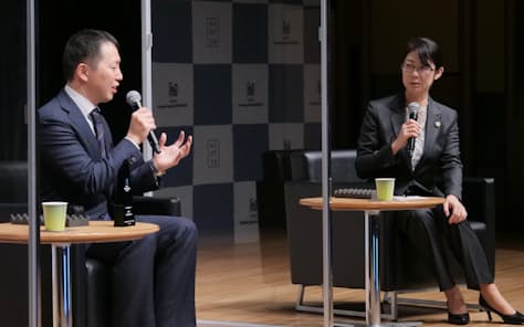 NECの中島拓也氏(左)とNexalの上島千鶴代表