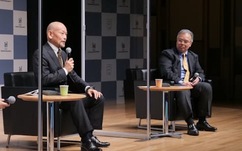 クー・マーケティング・カンパニーの音部大輔代表(左)とシンフォニーマーケティングの庭山一郎代表