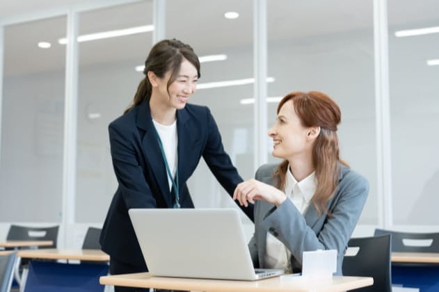 仕事で英語を使う機会は増えつつある(写真はイメージ) =PIXTA