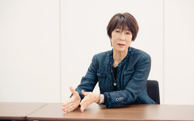 自分のキャリアを振り返る岡島さん。目の前に壁が現れたら乗り越えるのではなく、方向転換するという戦略を取ってきた。「これまでの後悔は?」と聞いたときの反応が非常に印象的だった