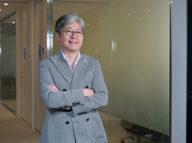 「株を買い、株主としてどんどん声を上げ、企業に変革を迫ってみては」と話す