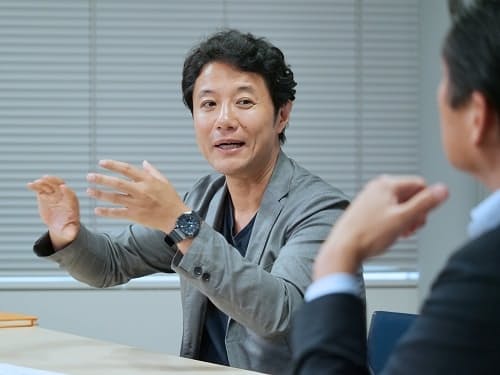 「2022年が転換点になる」と話す入山教授