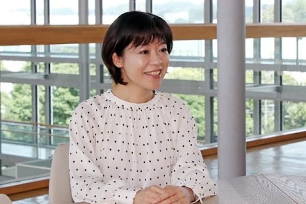 石川紀子さん（掛川市役所でのインタビューの様子）