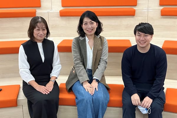 三井物産のDX人材育成を支援する広瀬さん（左）、中島さん（中央）、入村さん（右）