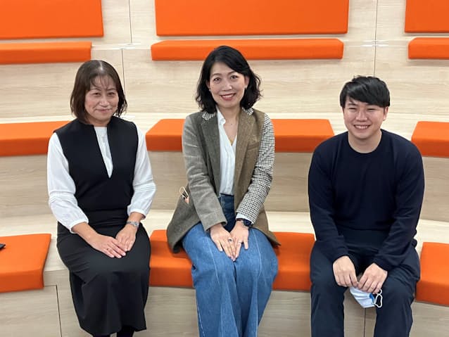 三井物産のDX人材育成を支援する広瀬さん（左）、中島さん（中央）、入村さん（右）