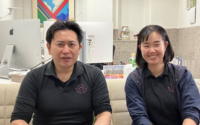 医師の水口院長とNPの野呂さん(右)はパートナーのような関係だ
