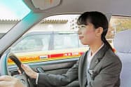 国際自動車では新卒の女性ドライバーも増えている=同社提供