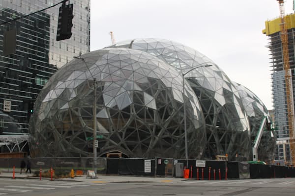 シアトルにあるアマゾンの新オフィス「アマゾン・バイオスフィア」
