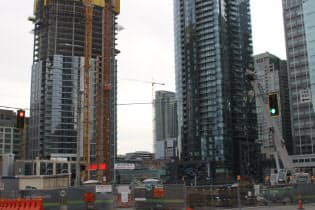 シアトルでは高層ビルの建設ラッシュが続く