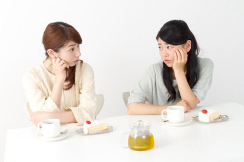 愚痴りたいのか、自慢したいのかの見極めは難しい PIXTA
