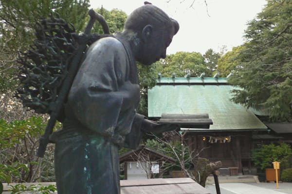 報徳二宮神社（神奈川県小田原市）の金次郎像は貴重なオリジナル像だ