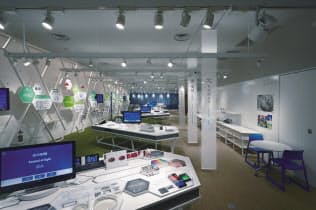 富士フイルムの12のコア技術を展示するオープン・イノベーション・ハブ（東京都港区）=同社提供