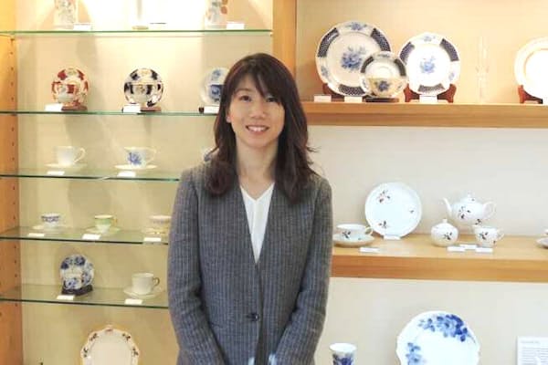 創業100年に迫る伝統を受け継ぐ大倉陶園の洋食器デザイナー、西舘弘子さん