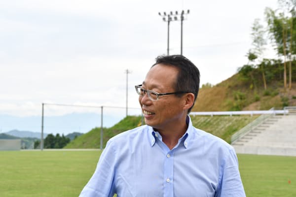 岡田氏は現在、FC今治の運営会社「今治.夢スポーツ」の会長を務めている（写真:FC今治）