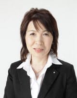 臼井由妃氏