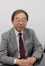 本川裕氏