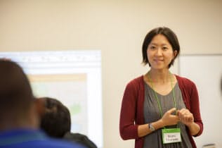 自分と向き合って考える授業を開発した鶴見泉氏=UWC ISAK提供