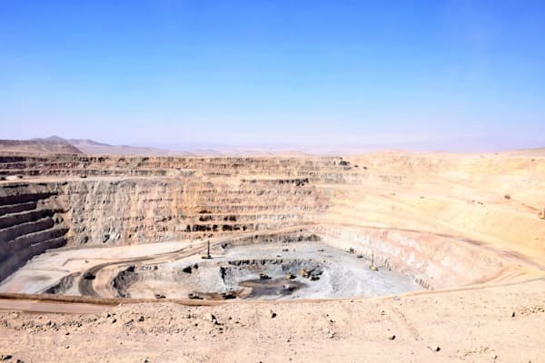 グローバル展開する住友金属鉱山（チリのシエラゴルダ銅鉱山）