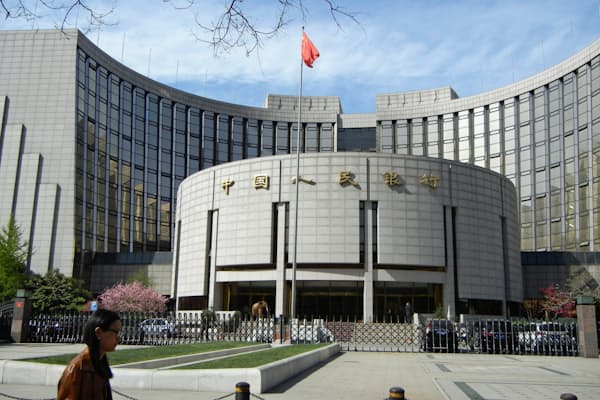 中国人民銀行はデジタル人民元を発行する意向を示している（北京市内の中国人民銀行本店）