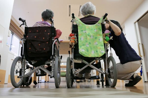 介護サービスは高齢者の暮らしに欠かせない