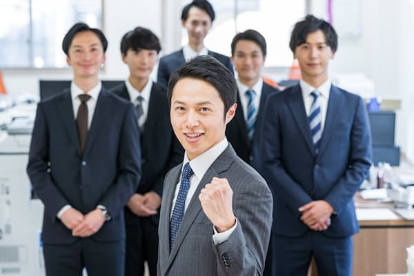 仕組みを変える力を持つリーダーには引き合いが強い。 写真はイメージ =PIXTA