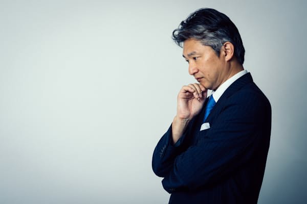 40歳を過ぎると、不安を抱え込みがちになるという。 写真はイメージ =PIXTA