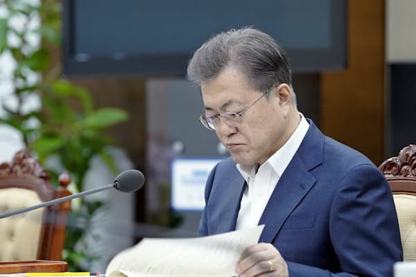 韓国の文在寅（ムン・ジェイン）大統領の任期満了まで1年余りと迫った