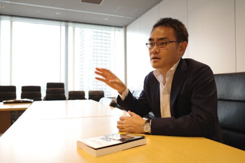「年に一度は読み返す」と語る大原さん。