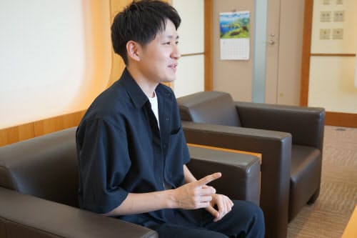 藤崎さん自身が研修で取り組んだのは、南海トラフ地震に備えてドコモの通信の大動脈である光ファイバーがどこで切れそうかを事前に察知し、切れないように迂回させるという難しい課題だった